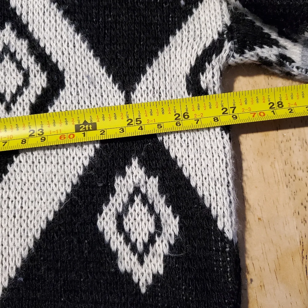 Sweater - Picture 3 of 5